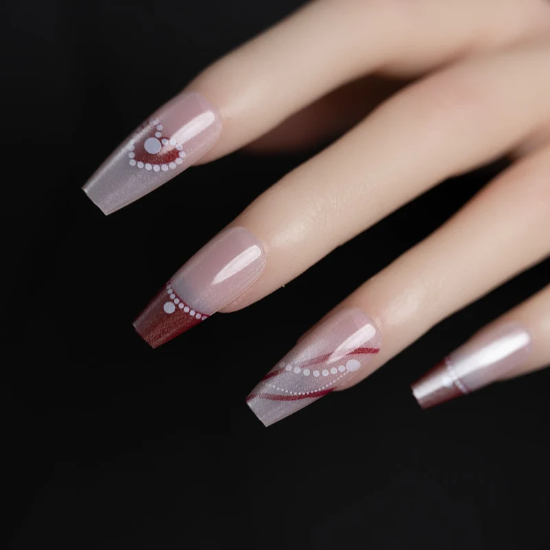 Künstlerisches Press-On-Nagelset mit individuellen Designs