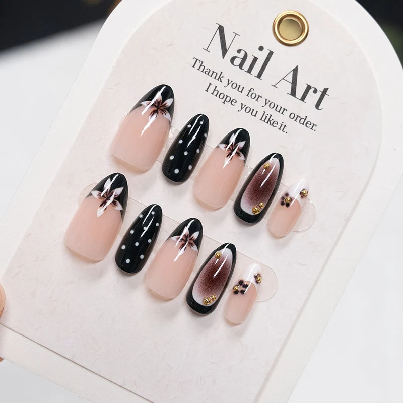 Künstlerisches Press-On-Nagelset