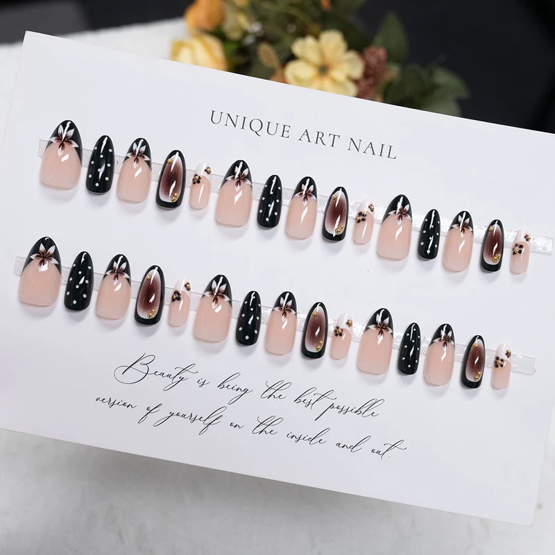 Künstlerisches Press-On-Nagelset
