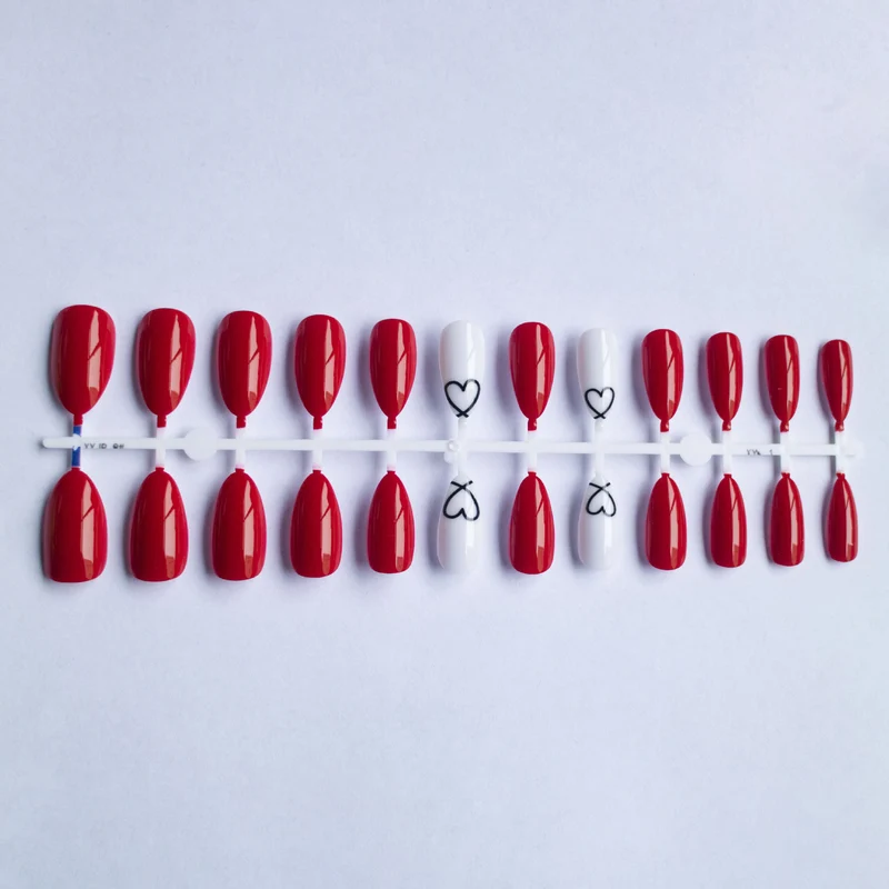 Herz-themen Kunstnageldesign