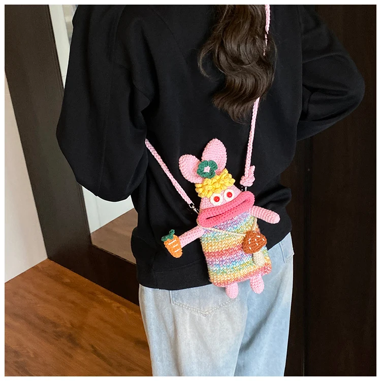 Handgefertigte Häkeldoll