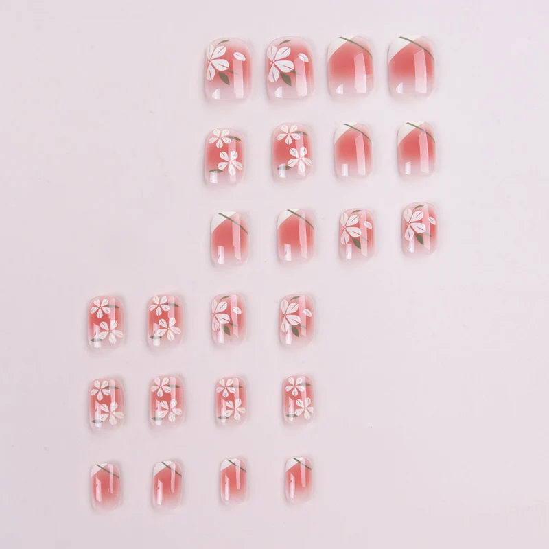 Künstlerisches Floral Nagelkunstdesign