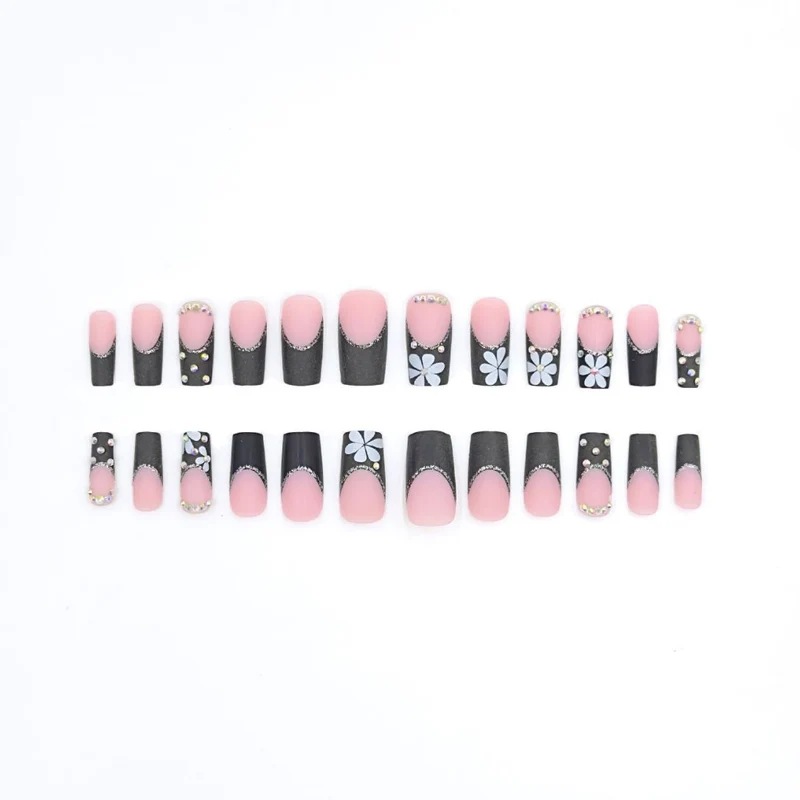 Glamouröses Floral- und Strass-Nagelkunst-Set