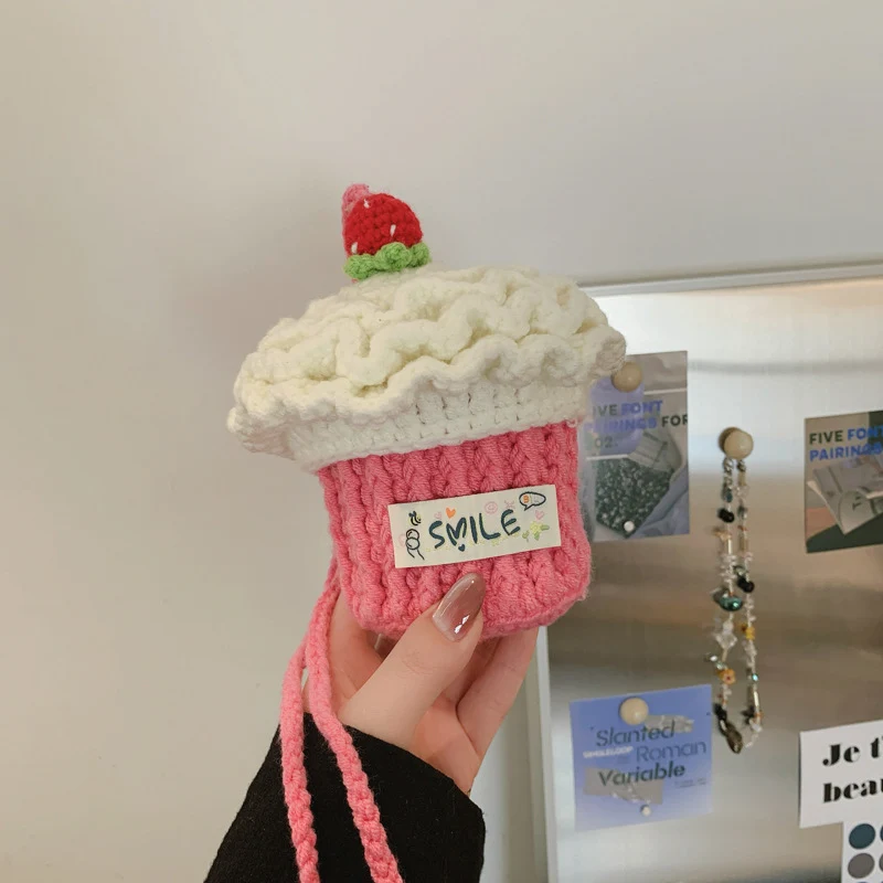 Süßer gehäkelter Cupcake-Plüschspielzeug