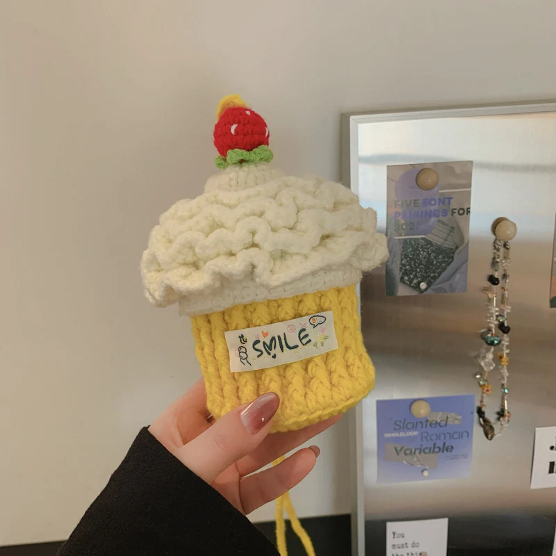 Süßer gehäkelter Cupcake-Plüschspielzeug