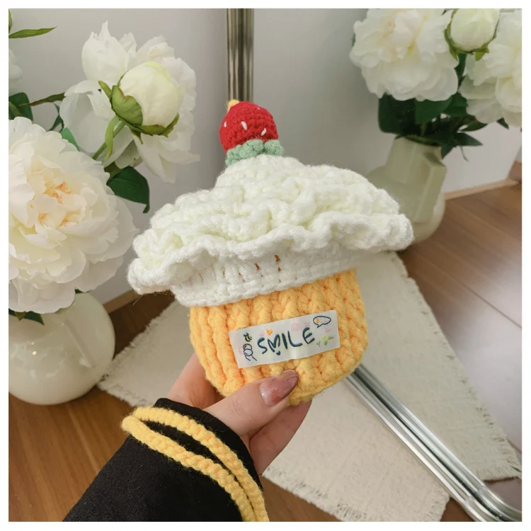 Süßer gehäkelter Cupcake-Plüschspielzeug