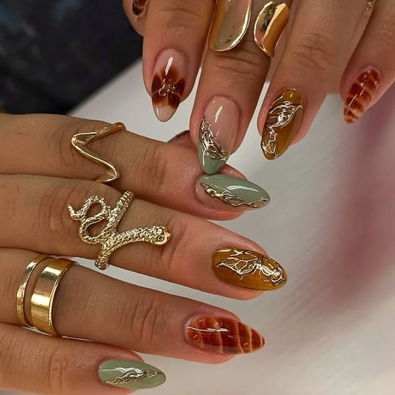 Künstlerische Design-Nagelverstärkungen