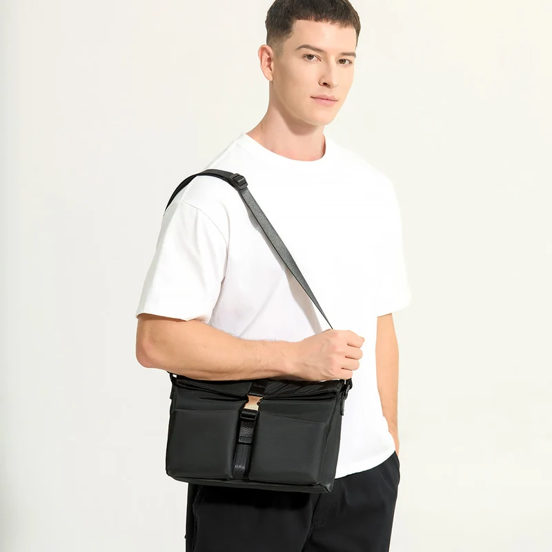 Vielseitige Crossover-Tasche mit Doppelfach Skanto