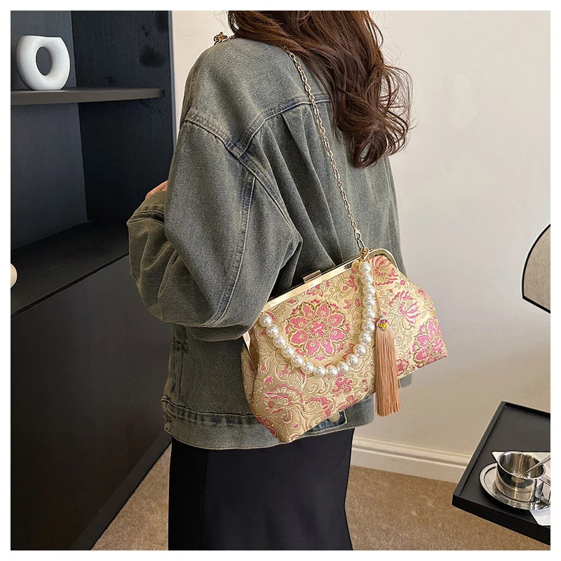 Vintage Seiden Abendhandtasche