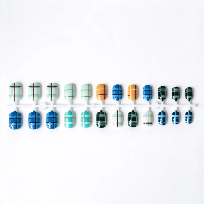 Geometrisch Muster Nagelkunst