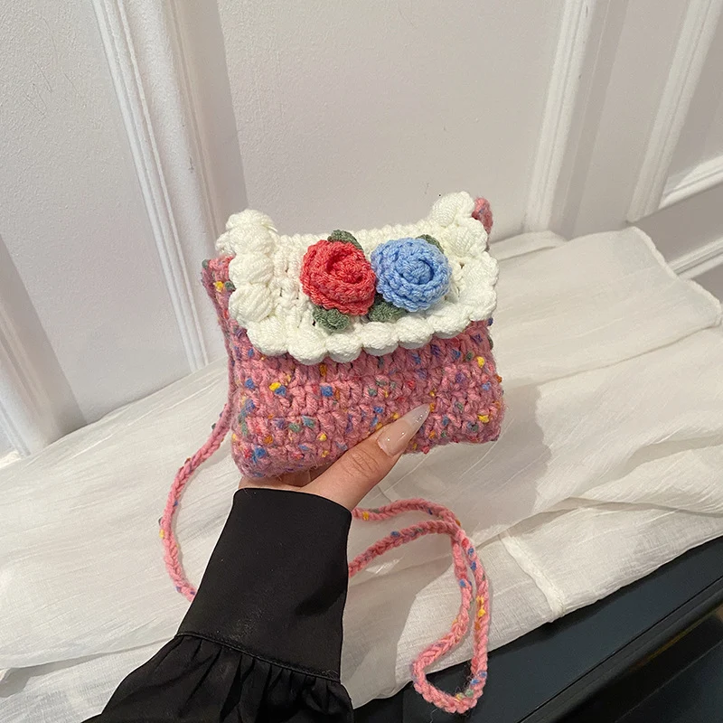 Florale Häkel-Mini-Handtasche