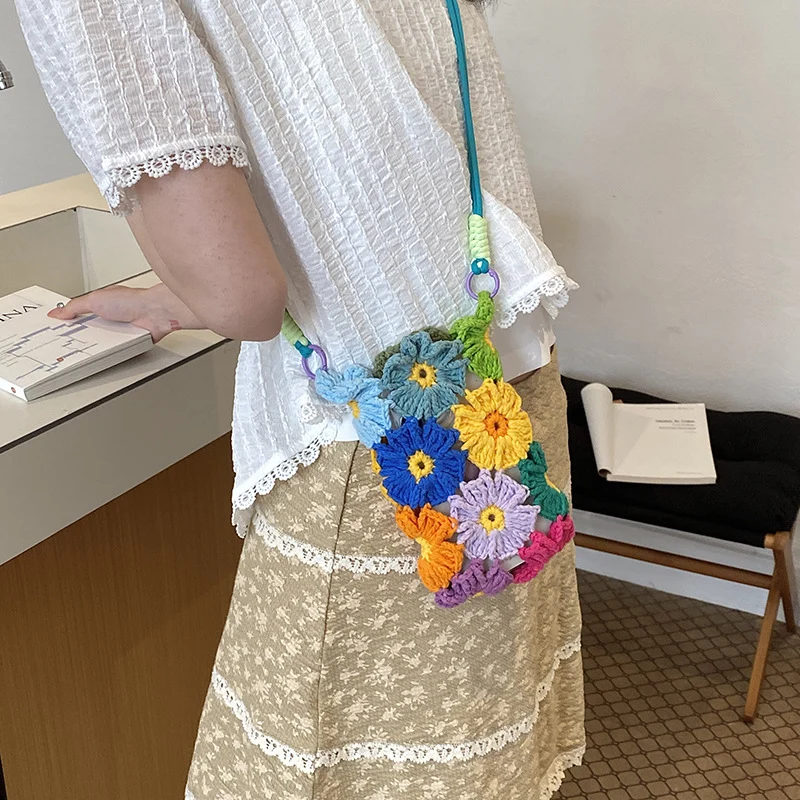 Florale gehäkelte Mini Tasche