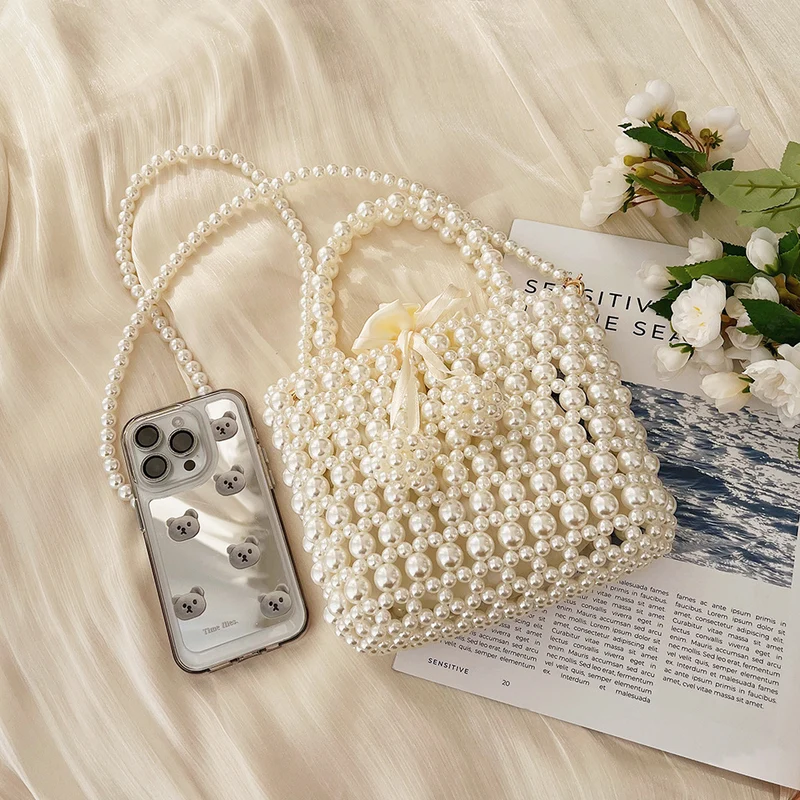 Perlenverzierte Blumen-Abendhandtasche