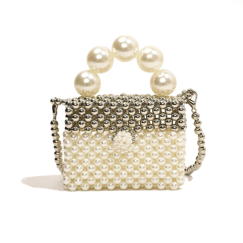 Perlenverzierte Abendhandtasche