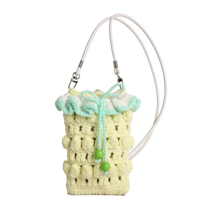 Dekorative gehäkelte Mini-Schultertasche