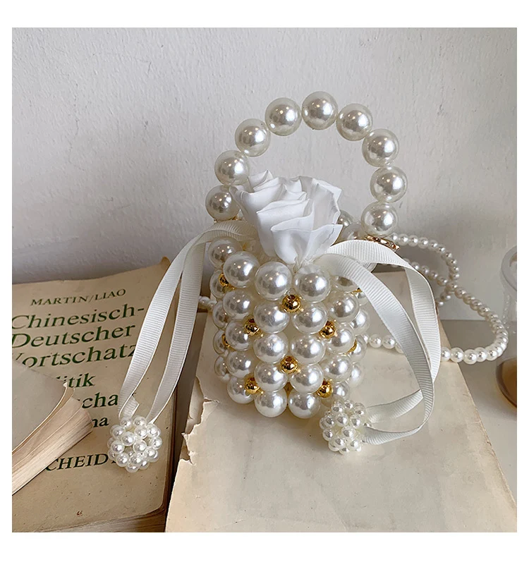 Stylische Perlenverzierte Abendhandtasche