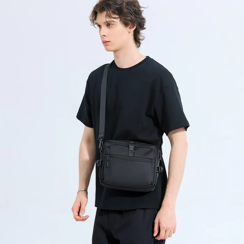Verstellbare Kompakte Sling Bag Skanto
