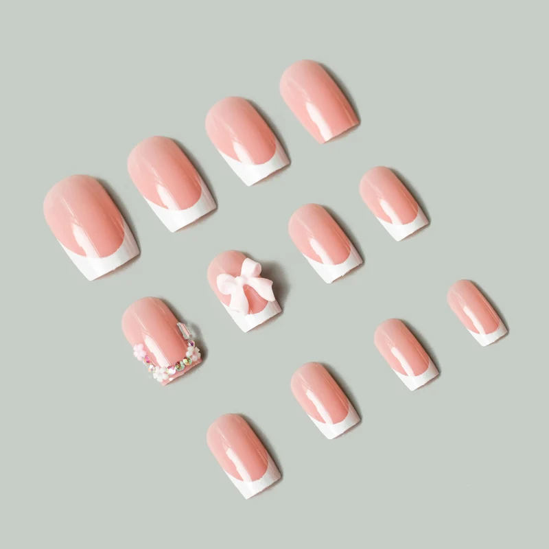 Elegantes Blumenschleifen-Nagelkunst-Set