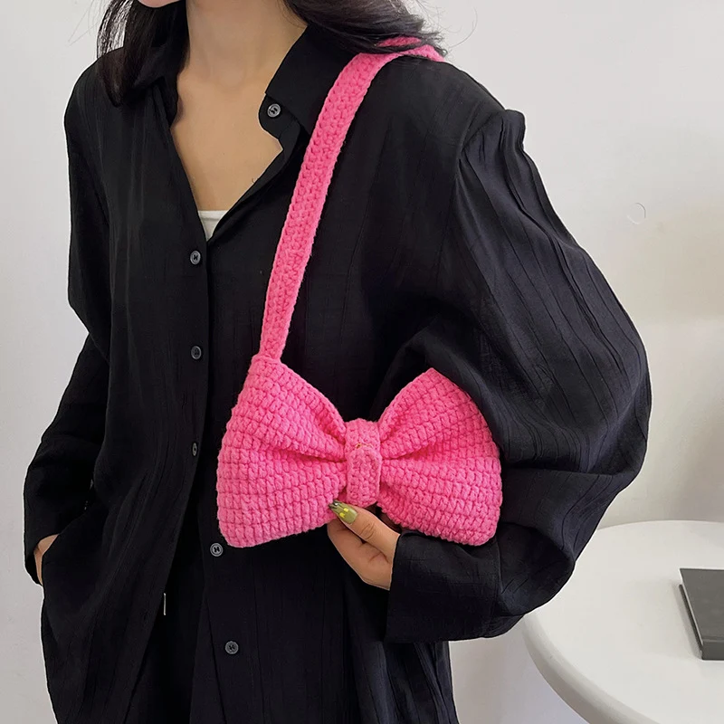 Bow-Detail Crochetasche