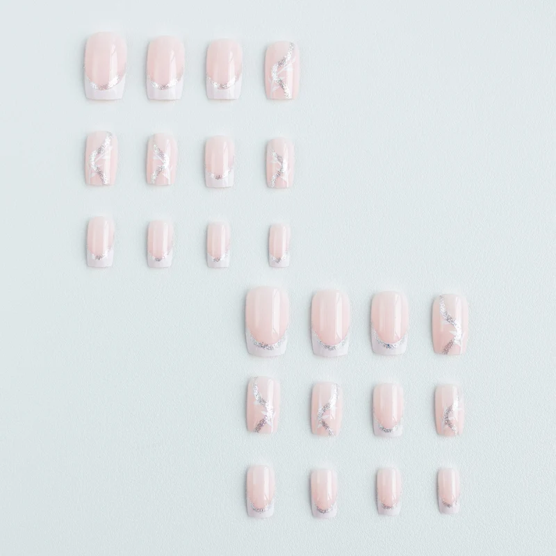 Elegantes florales Acryl-Nageldesign