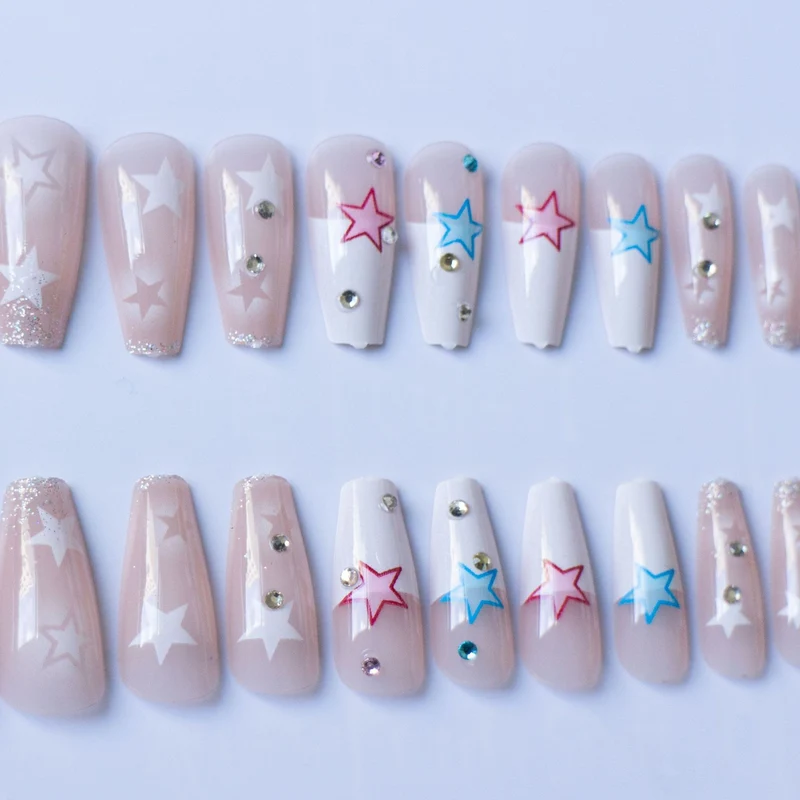 Dekoratives Stern Nagelkunst Design Set