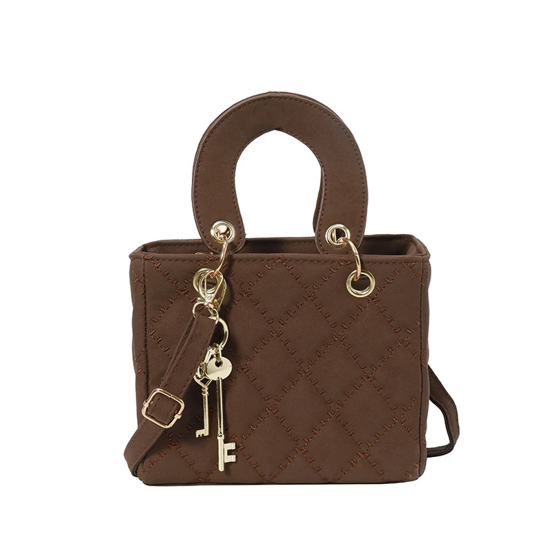 Luxuriöse Metallic Stepphandtasche