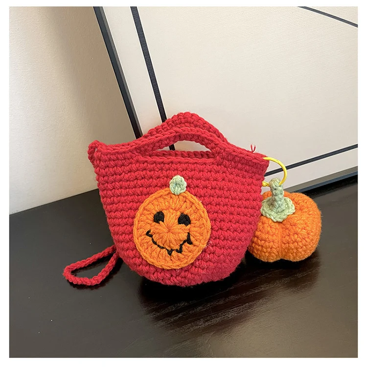 Niedliche Häkel-Halloween-Handtasche