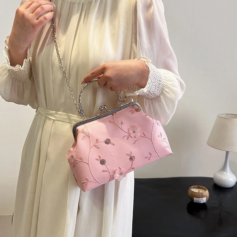 Florale bestickte Abendtasche
