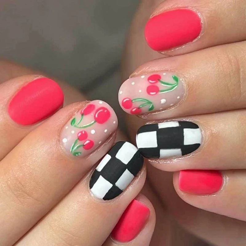 Kreatives Cherry- und Karierter Nagelkunst-Set