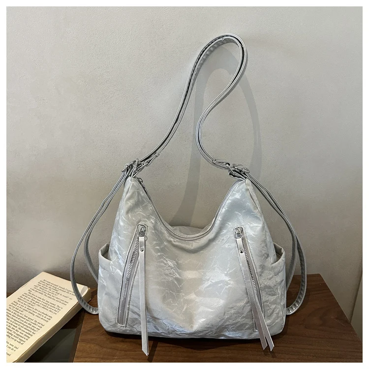Modische gesteppte Handtasche
