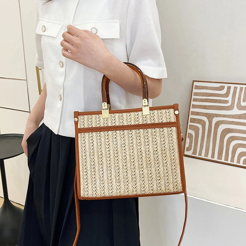 Elegante Gewebte Handtasche