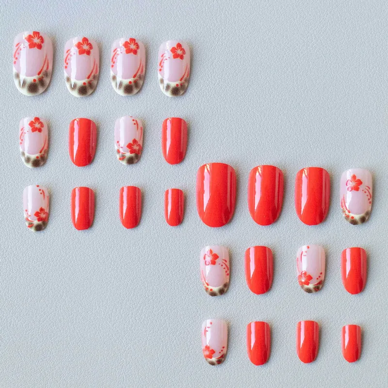 Dekorative Blumen Nagelkunst