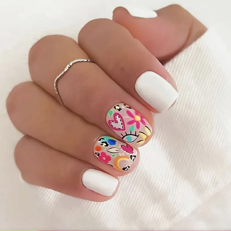 Dekorative Nagelkunst