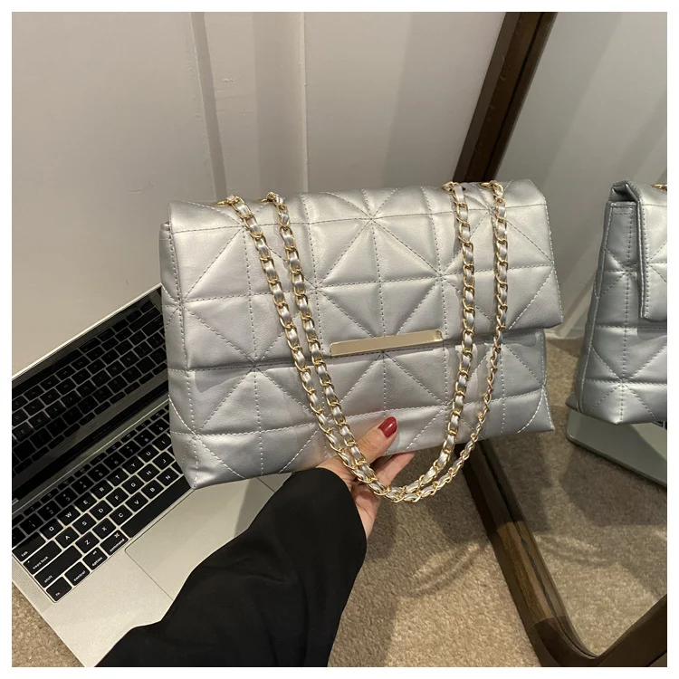 Elegante gesteppte Handtasche