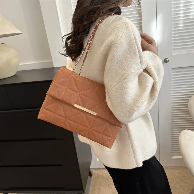 Elegante gesteppte Handtasche