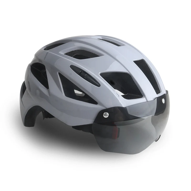 WoAerodynamischer Fahrradhelm mit Visier Skanto