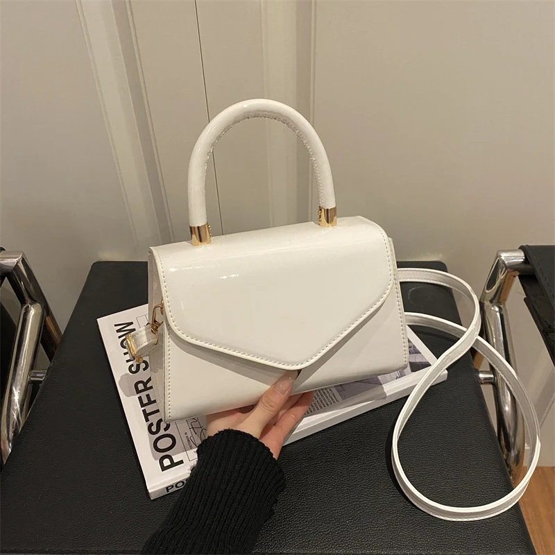 Elegante Handtasche aus Lackleder