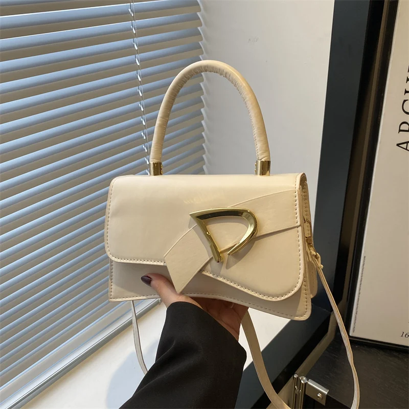 Elegante Handtasche aus Patentleder
