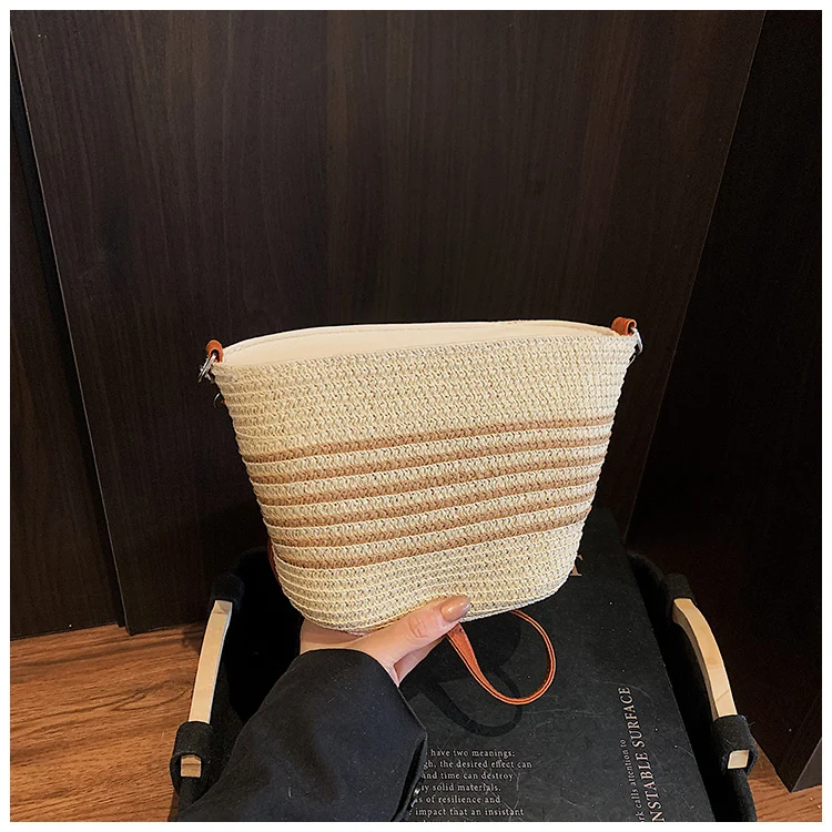 Gewebte Handtasche