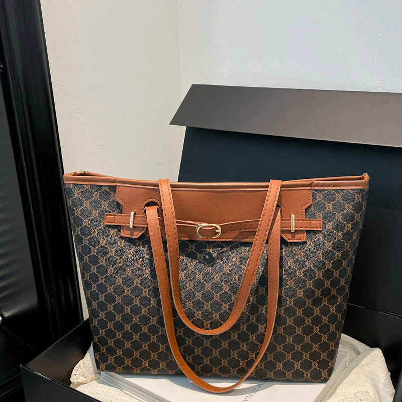 Elegante monogrammierte Tragetasche 1791041041