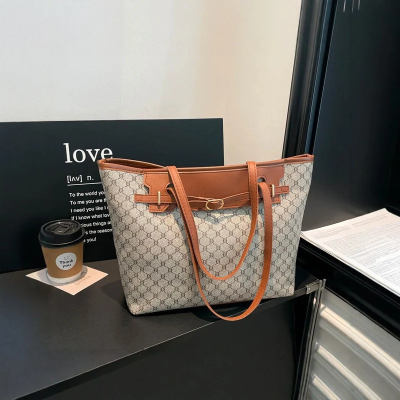 Elegante monogrammierte Tragetasche 1791041041