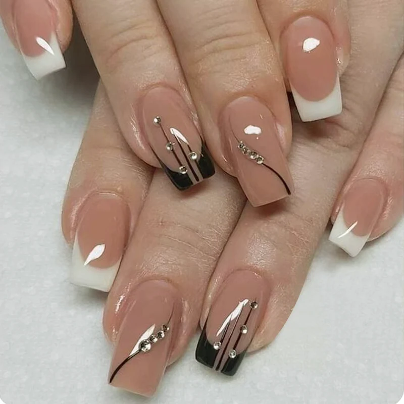 Elegantes dekoratives Nagelkunst-Set