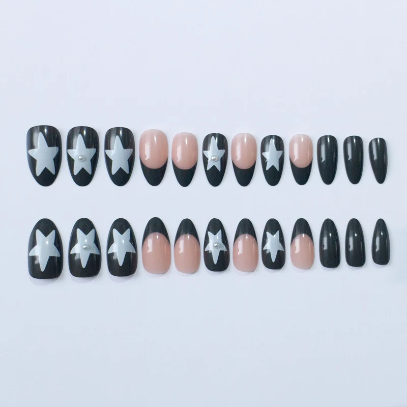 Elegantes Künstlerisches Stiletto-Nagelkunst-Design