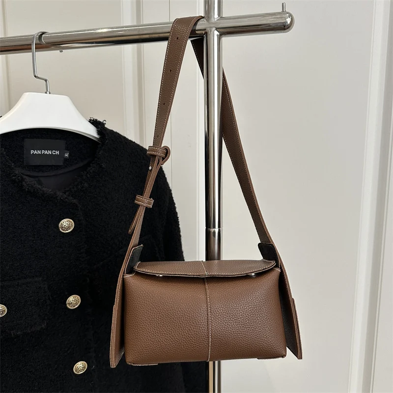 Minimalistische Schultertasche