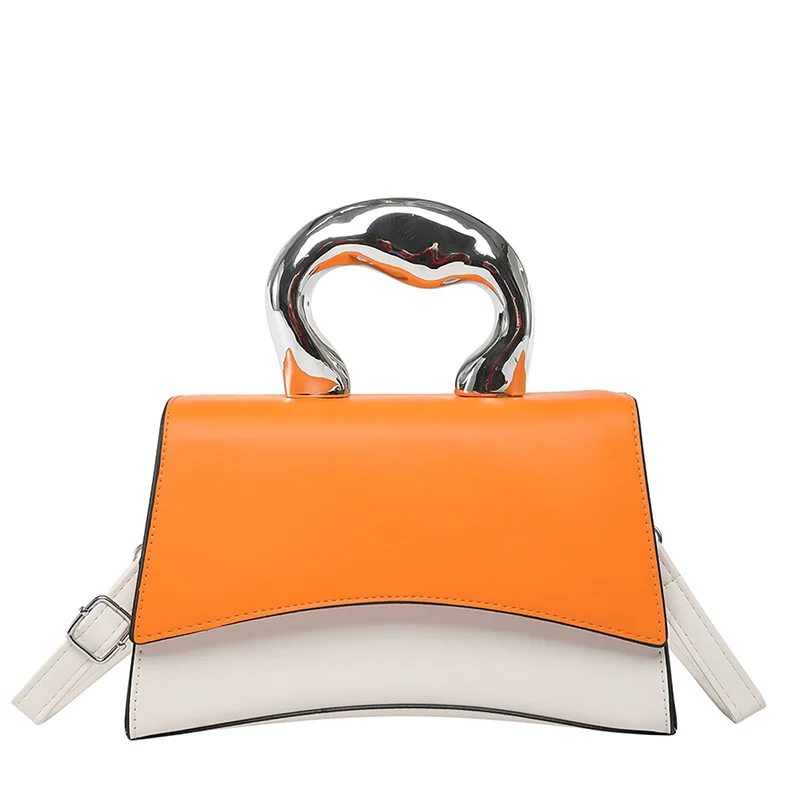 Strukturierte Handtasche