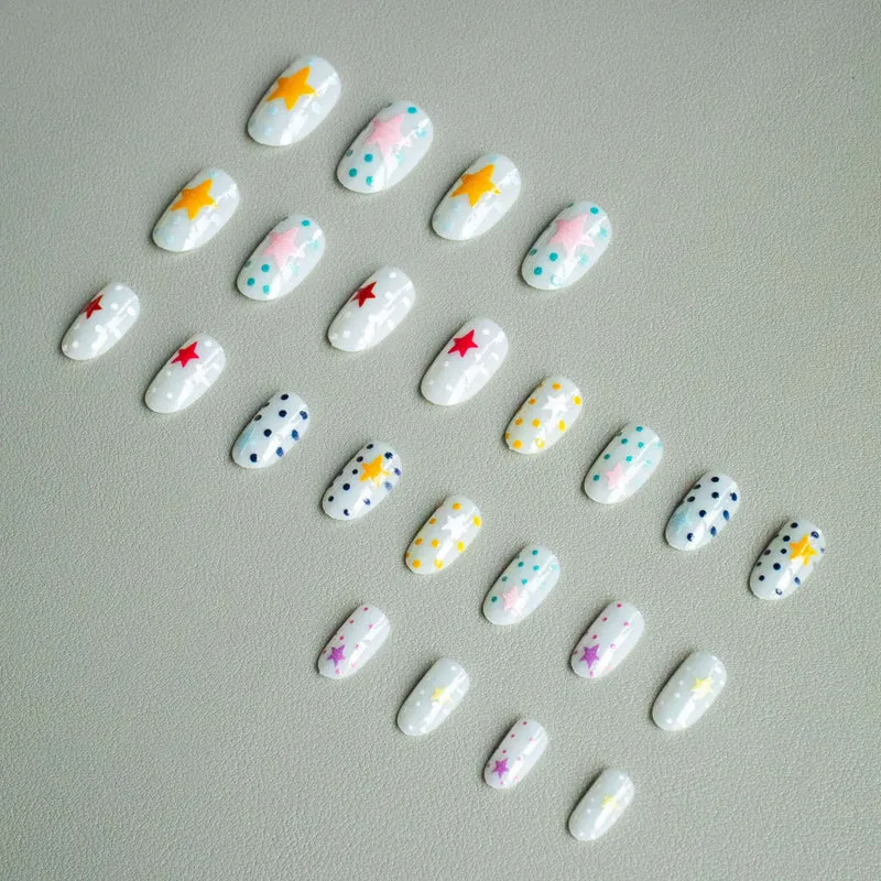 Künstlerisches Stern- und Punkt-Nagelkunst-Set