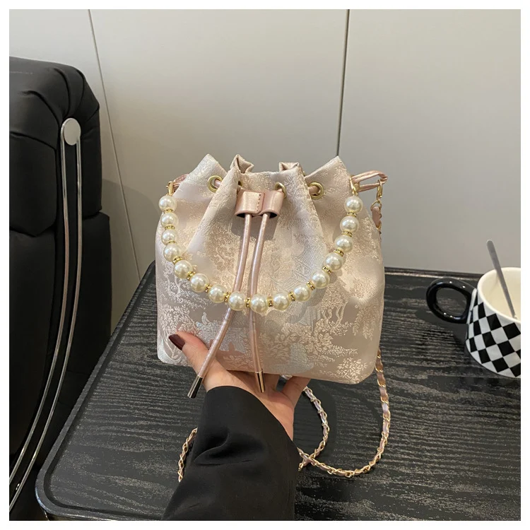Elegante Kordelzug-Handtasche