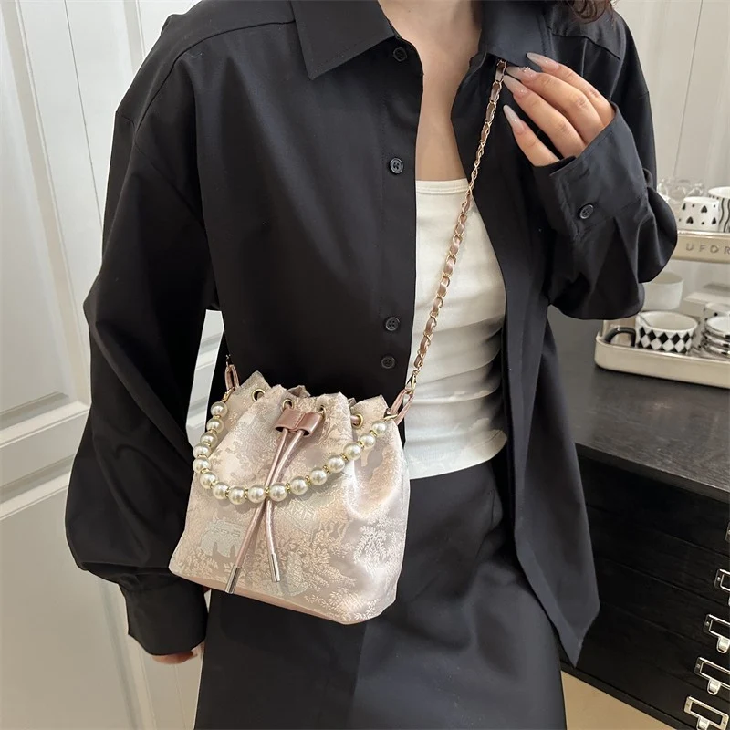 Elegante Kordelzug-Handtasche