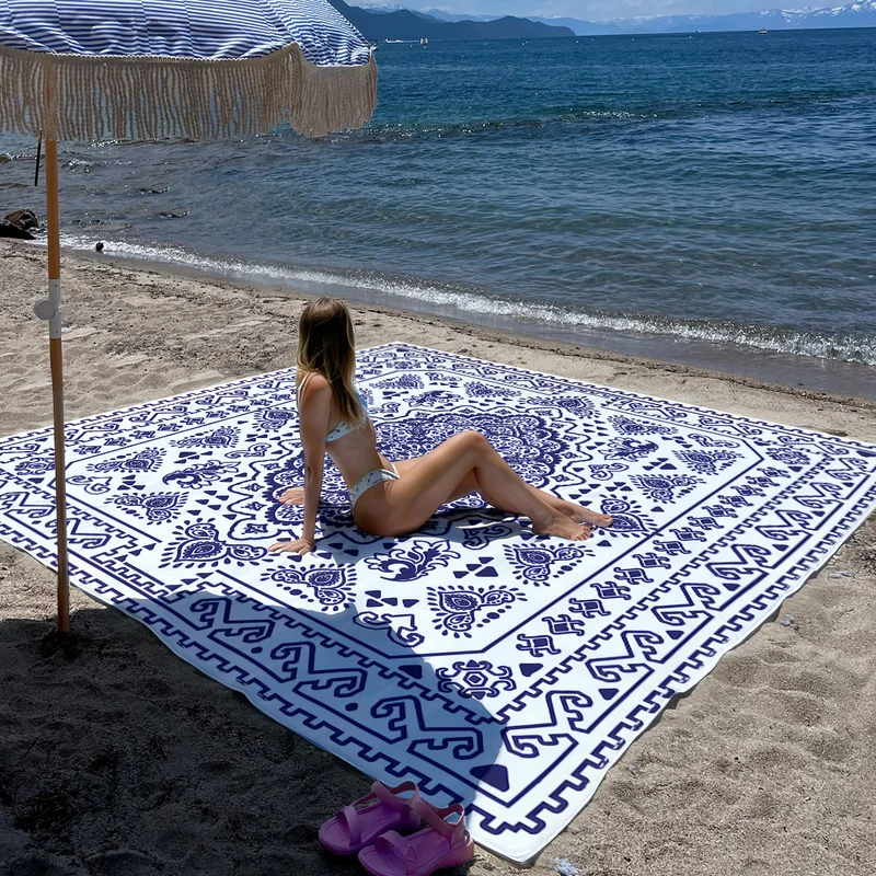 Strandmatte mit Mandala-Design Skanto