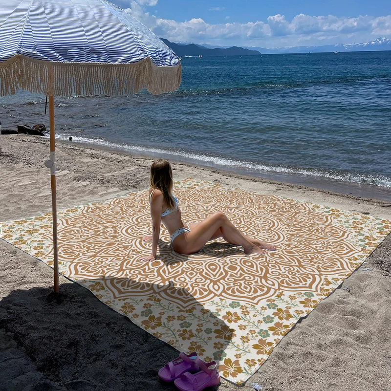 Strandmatte mit Mandala-Design Skanto